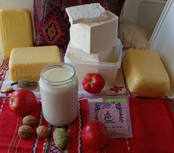 Фермата на Виктория Асенова: Истински млечни продукти от с. Изворник