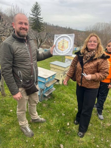 Alexa Bee Farm / Пчелна ферма Алекса